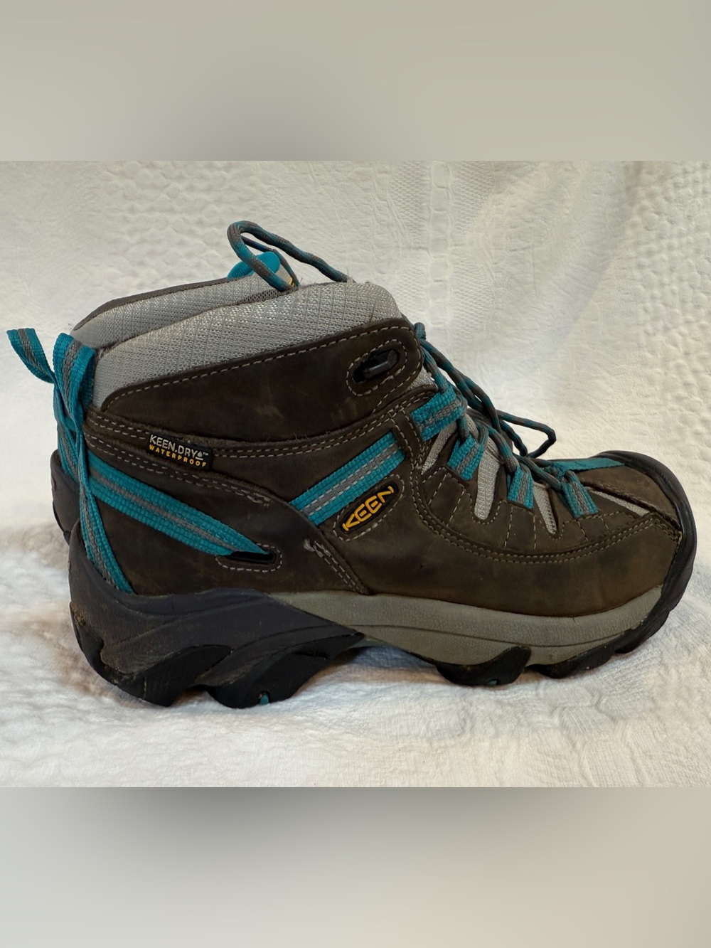 KEEN Women's Targhee II Mid Waterproof Boots Gray Leather Size 8.5 US